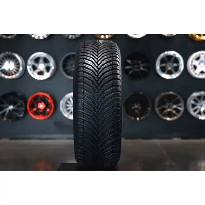 Celoročné pneumatiky MICHELIN CROSSCLIMATE 2 205/50 R17 89V