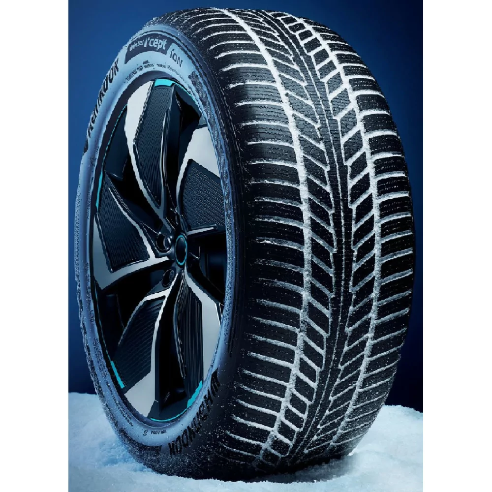 Zimné pneumatiky Hankook IW01 Winter i*cept ION 215/45 R20 95H